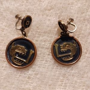 Vintage Mayan Mexican screw back earings